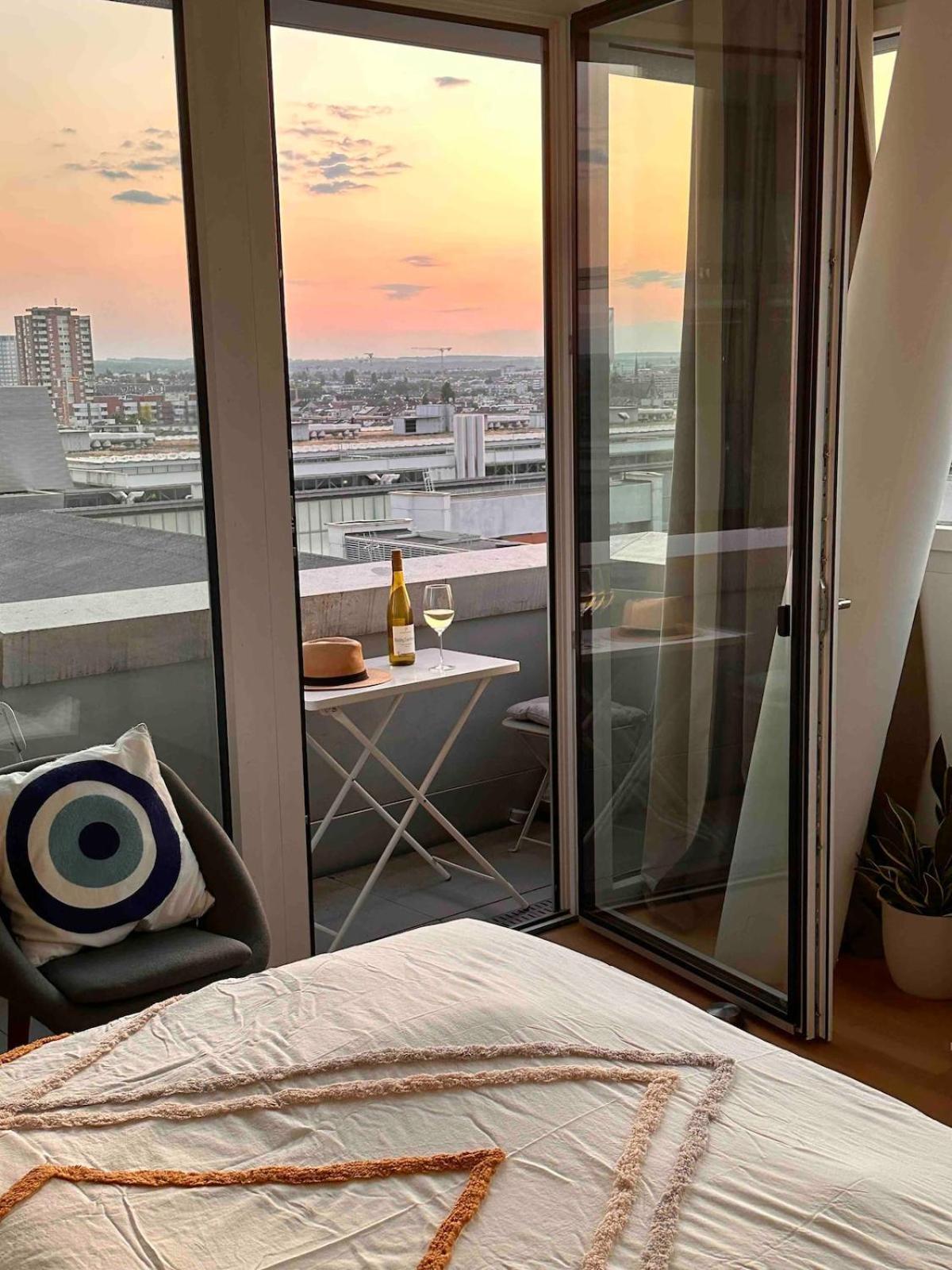 Apartment View Flat By Art *